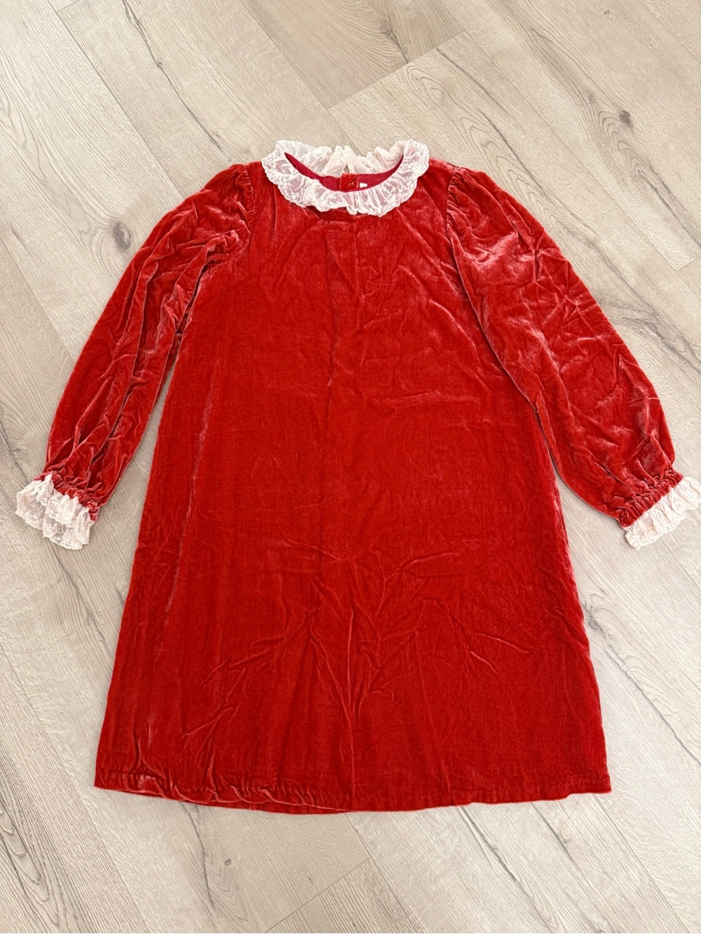 NEW - Bonpoint Red Velvet Dress with White Lace Trim